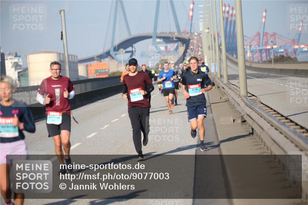 03.10.2025 - Köhlbrandbrückenlauf Jannik Wohlers http://msf.ph/oto/9077003 03.10.2025 09:43:38 Position 3  meine-sportfotos.de