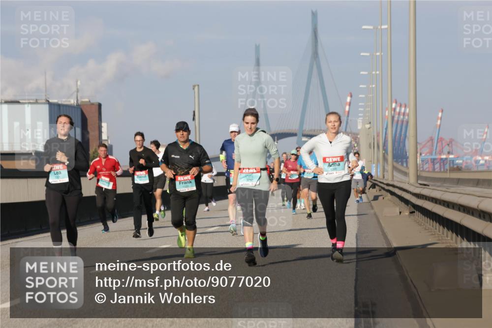 03.10.2025 - Köhlbrandbrückenlauf Jannik Wohlers http://msf.ph/oto/9077020 03.10.2025 09:52:11 Position 3  meine-sportfotos.de