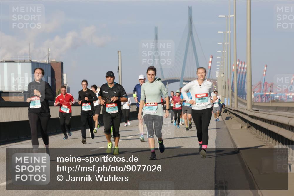 03.10.2025 - Köhlbrandbrückenlauf Jannik Wohlers http://msf.ph/oto/9077026 03.10.2025 09:52:11 Position 3 1395, 1333, 3797 meine-sportfotos.de