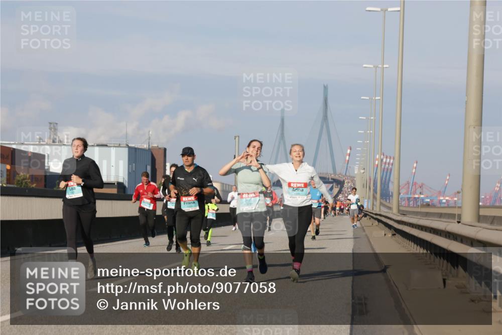 03.10.2025 - Köhlbrandbrückenlauf Jannik Wohlers http://msf.ph/oto/9077058 03.10.2025 09:52:12 Position 3 3797, 1395 meine-sportfotos.de