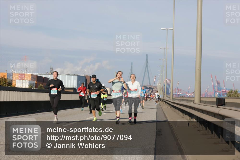 03.10.2025 - Köhlbrandbrückenlauf Jannik Wohlers http://msf.ph/oto/9077094 03.10.2025 09:52:13 Position 3  meine-sportfotos.de