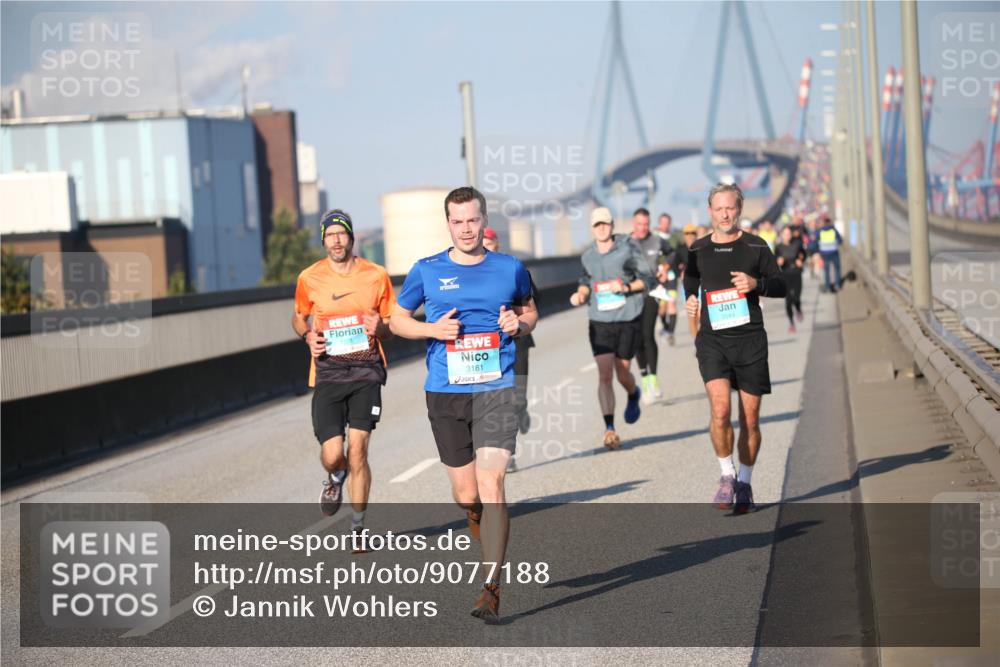 03.10.2025 - Köhlbrandbrückenlauf Jannik Wohlers http://msf.ph/oto/9077188 03.10.2025 09:43:49 Position 3 3181 meine-sportfotos.de