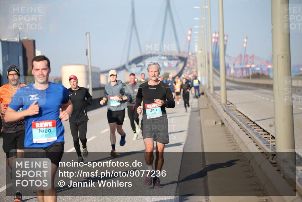 03.10.2025 - Köhlbrandbrückenlauf Jannik Wohlers http://msf.ph/oto/9077236 03.10.2025 09:43:50 Position 3 3181, 3544 meine-sportfotos.de