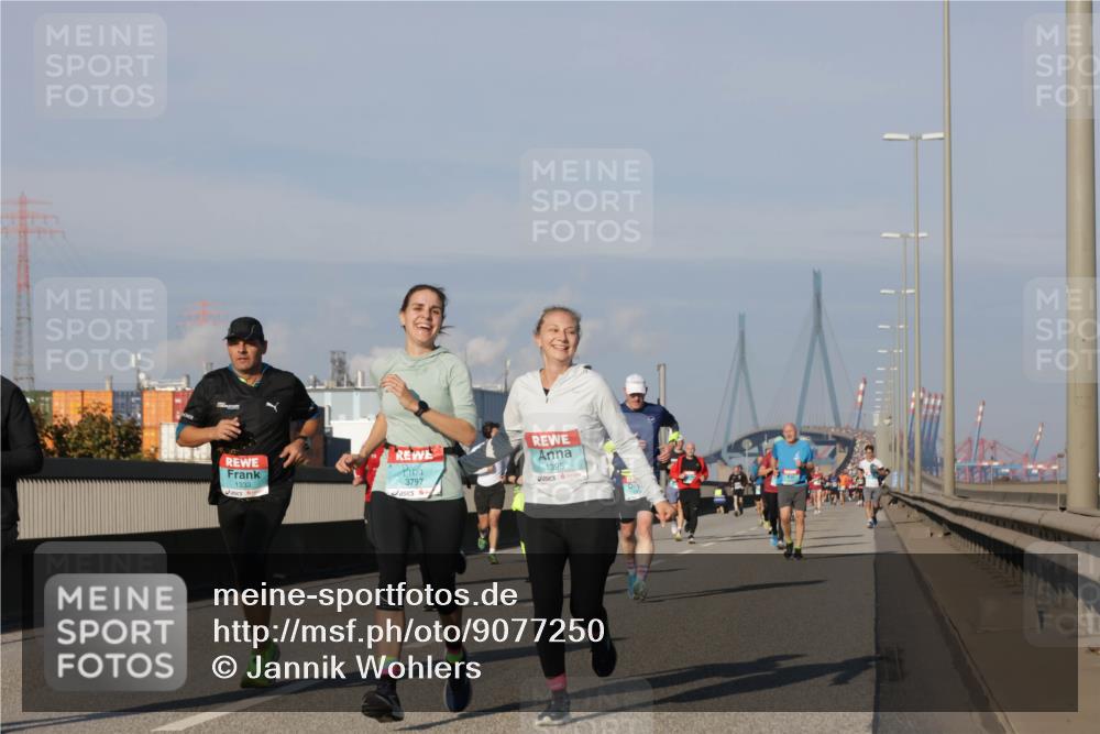 03.10.2025 - Köhlbrandbrückenlauf Jannik Wohlers http://msf.ph/oto/9077250 03.10.2025 09:52:15 Position 3 1333, 3797, 1395 meine-sportfotos.de