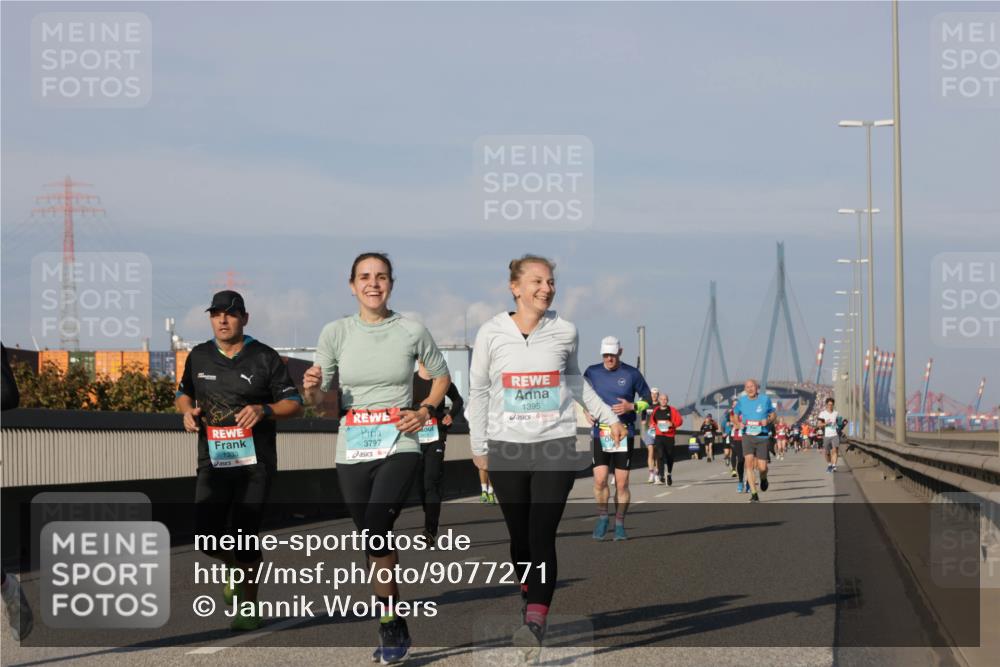 03.10.2025 - Köhlbrandbrückenlauf Jannik Wohlers http://msf.ph/oto/9077271 03.10.2025 09:52:15 Position 3 1333, 3797, 1395 meine-sportfotos.de