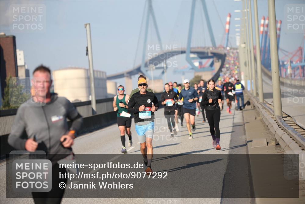 03.10.2025 - Köhlbrandbrückenlauf Jannik Wohlers http://msf.ph/oto/9077292 03.10.2025 09:43:55 Position 3  meine-sportfotos.de