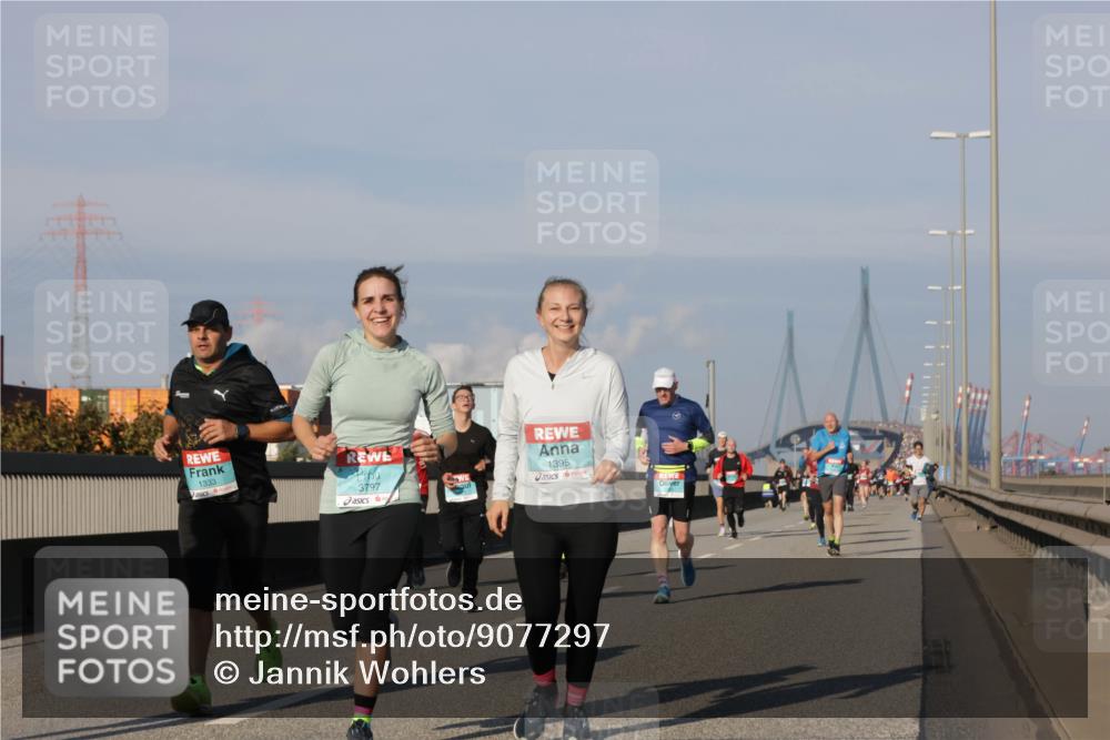 03.10.2025 - Köhlbrandbrückenlauf Jannik Wohlers http://msf.ph/oto/9077297 03.10.2025 09:52:15 Position 3 1333, 3797, 1395 meine-sportfotos.de