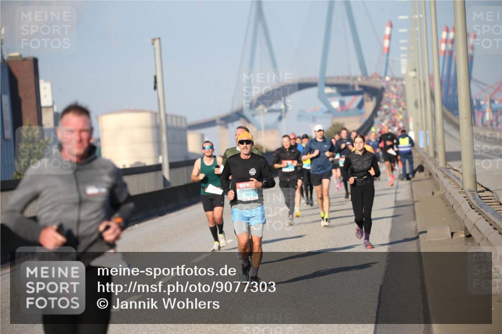 03.10.2025 - Köhlbrandbrückenlauf Jannik Wohlers http://msf.ph/oto/9077303 03.10.2025 09:43:55 Position 3 3414 meine-sportfotos.de