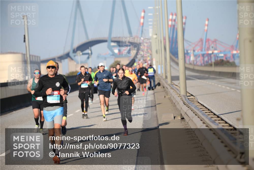 03.10.2025 - Köhlbrandbrückenlauf Jannik Wohlers http://msf.ph/oto/9077323 03.10.2025 09:43:57 Position 3 3414 meine-sportfotos.de