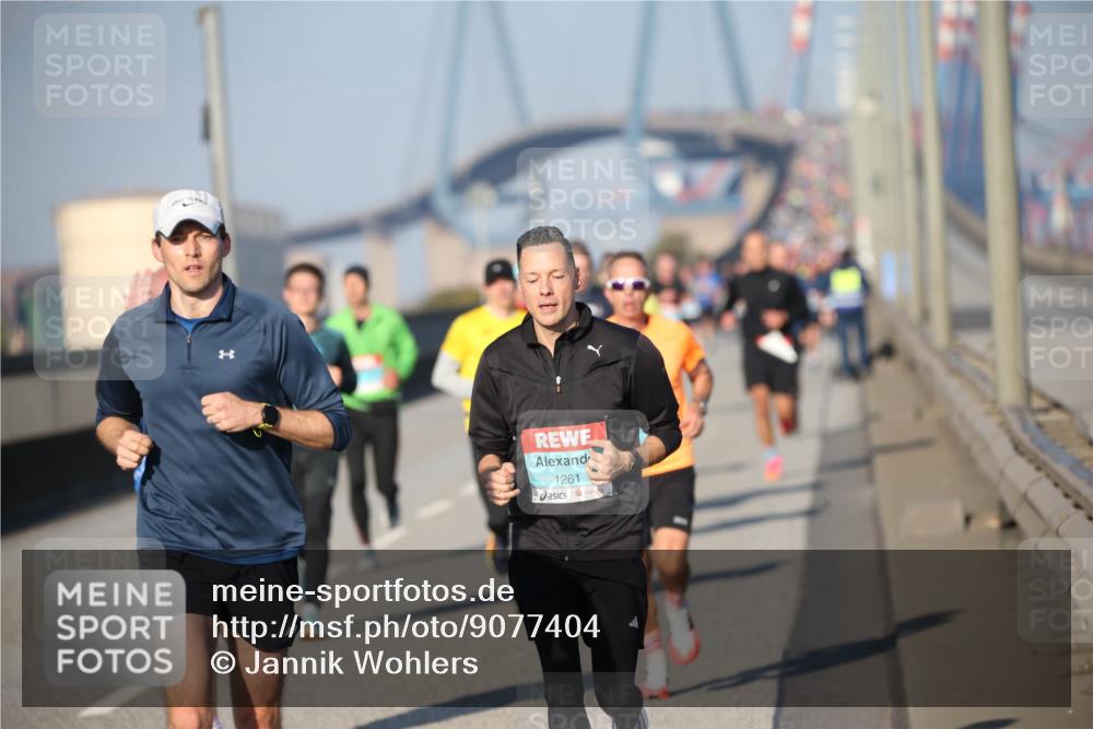 03.10.2025 - Köhlbrandbrückenlauf Jannik Wohlers http://msf.ph/oto/9077404 03.10.2025 09:44:05 Position 3 1261 meine-sportfotos.de