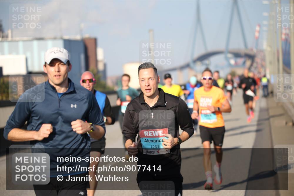 03.10.2025 - Köhlbrandbrückenlauf Jannik Wohlers http://msf.ph/oto/9077414 03.10.2025 09:44:08 Position 3 1261 meine-sportfotos.de