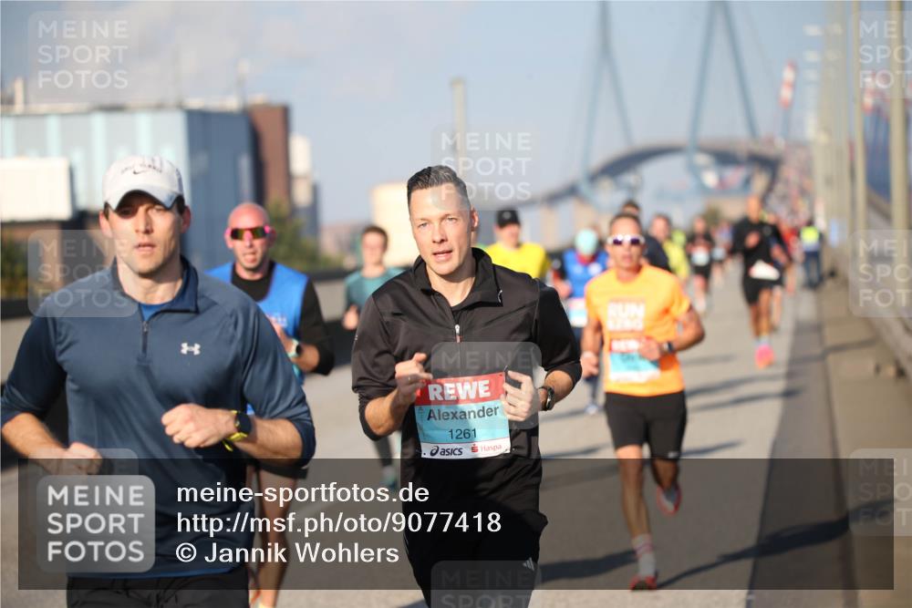 03.10.2025 - Köhlbrandbrückenlauf Jannik Wohlers http://msf.ph/oto/9077418 03.10.2025 09:44:08 Position 3 1261 meine-sportfotos.de