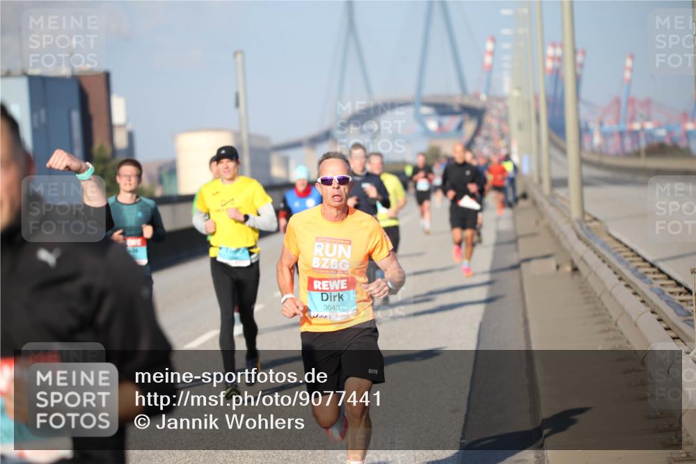 03.10.2025 - Köhlbrandbrückenlauf Jannik Wohlers http://msf.ph/oto/9077441 03.10.2025 09:44:09 Position 3 3043 meine-sportfotos.de