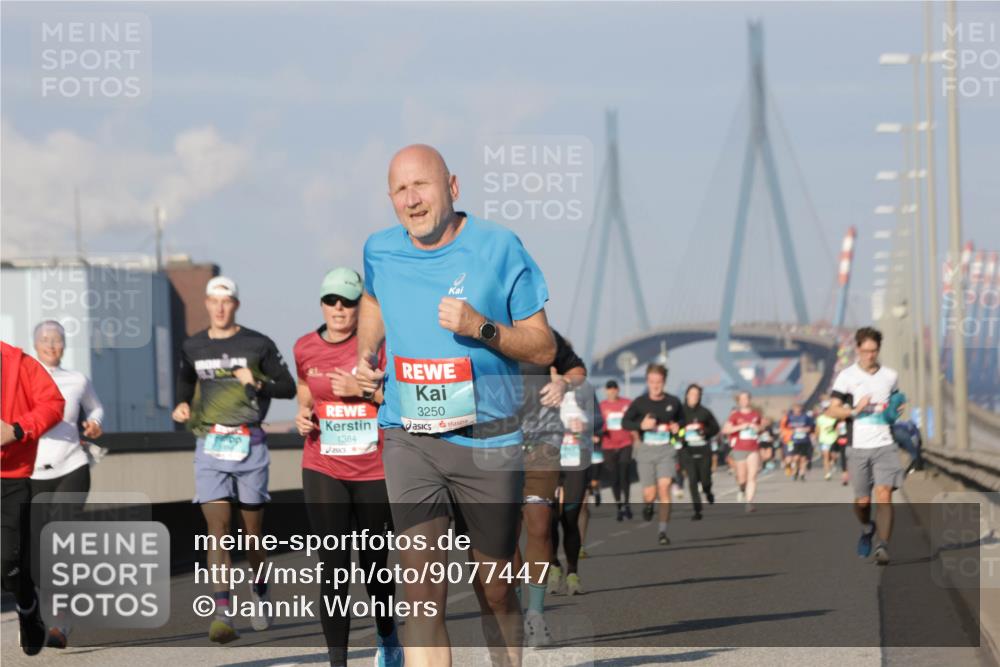 03.10.2025 - Köhlbrandbrückenlauf Jannik Wohlers http://msf.ph/oto/9077447 03.10.2025 09:52:22 Position 3 1384, 3250 meine-sportfotos.de