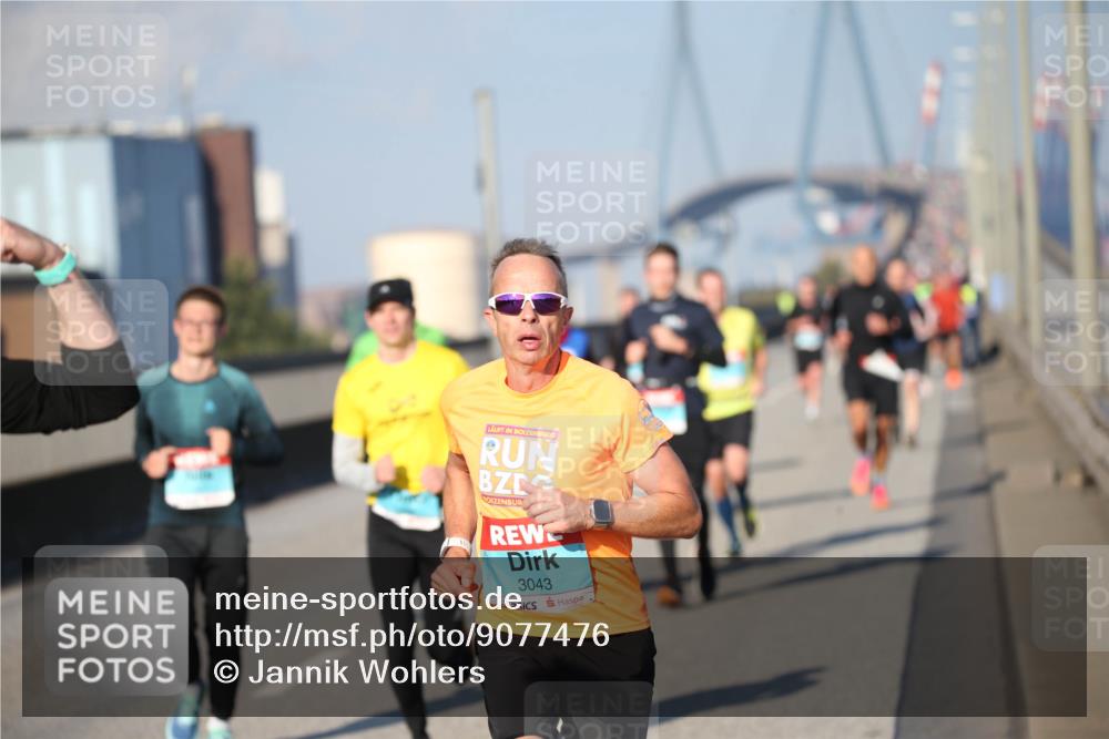 03.10.2025 - Köhlbrandbrückenlauf Jannik Wohlers http://msf.ph/oto/9077476 03.10.2025 09:44:10 Position 3 3043 meine-sportfotos.de