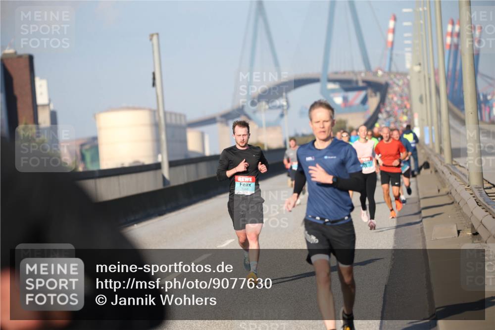 03.10.2025 - Köhlbrandbrückenlauf Jannik Wohlers http://msf.ph/oto/9077630 03.10.2025 09:44:19 Position 3 1068 meine-sportfotos.de