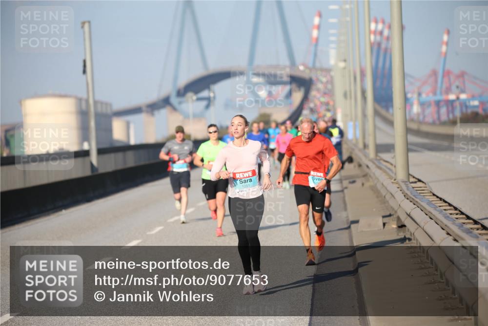 03.10.2025 - Köhlbrandbrückenlauf Jannik Wohlers http://msf.ph/oto/9077653 03.10.2025 09:44:25 Position 3 1251 meine-sportfotos.de