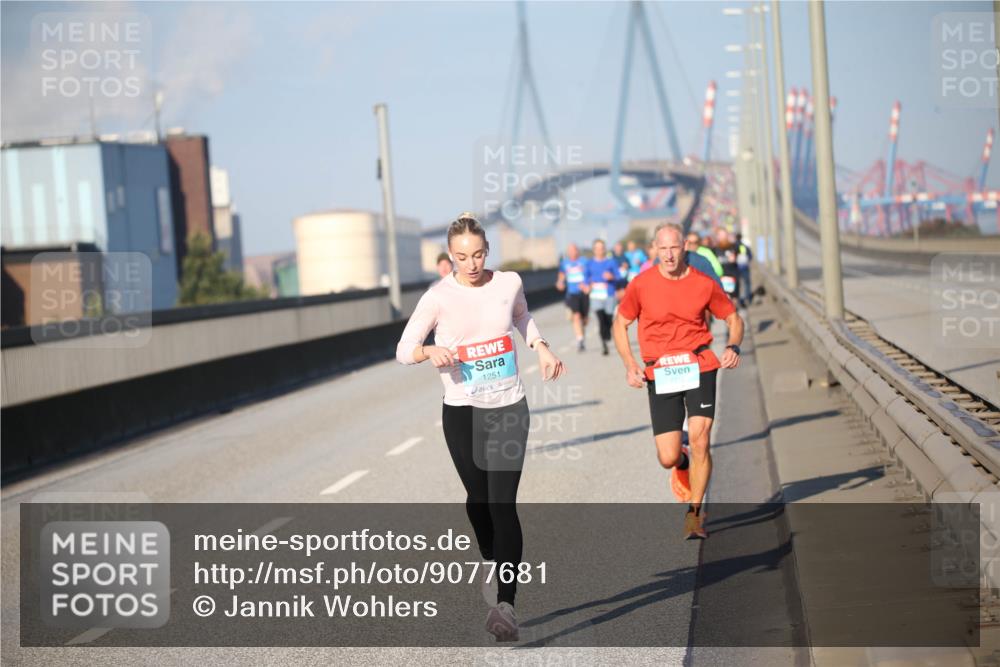 03.10.2025 - Köhlbrandbrückenlauf Jannik Wohlers http://msf.ph/oto/9077681 03.10.2025 09:44:29 Position 3 1251 meine-sportfotos.de