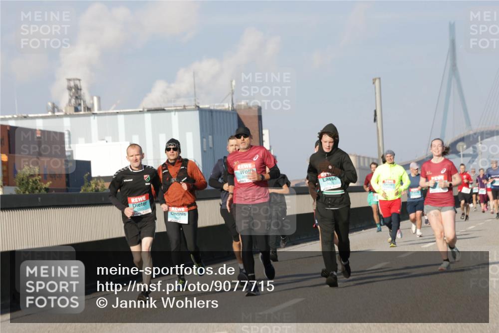 03.10.2025 - Köhlbrandbrückenlauf Jannik Wohlers http://msf.ph/oto/9077715 03.10.2025 09:52:36 Position 3 1673 meine-sportfotos.de