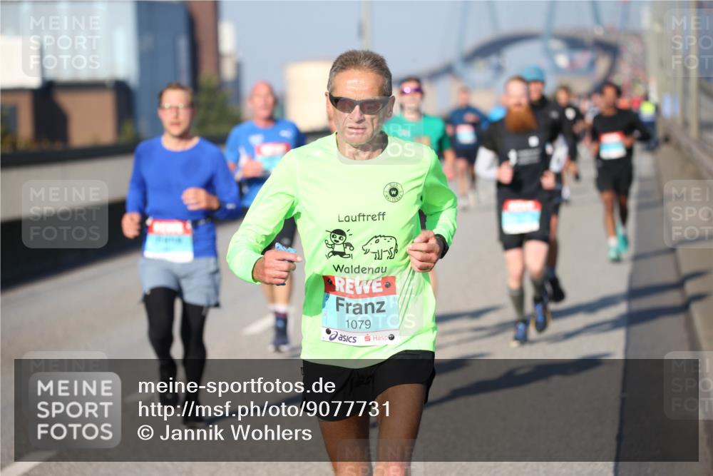 03.10.2025 - Köhlbrandbrückenlauf Jannik Wohlers http://msf.ph/oto/9077731 03.10.2025 09:44:42 Position 3 1079 meine-sportfotos.de