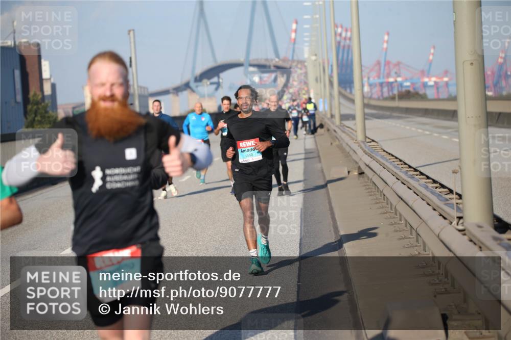 03.10.2025 - Köhlbrandbrückenlauf Jannik Wohlers http://msf.ph/oto/9077777 03.10.2025 09:44:46 Position 3 1550 meine-sportfotos.de