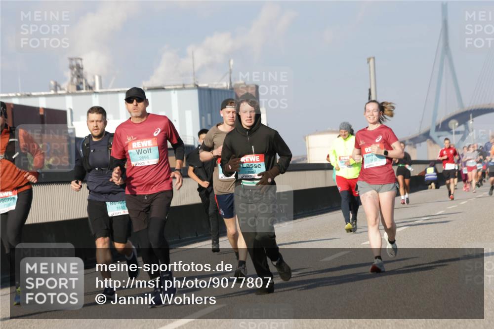 03.10.2025 - Köhlbrandbrückenlauf Jannik Wohlers http://msf.ph/oto/9077807 03.10.2025 09:52:39 Position 3 1680, 2696, 1673, 1410 meine-sportfotos.de