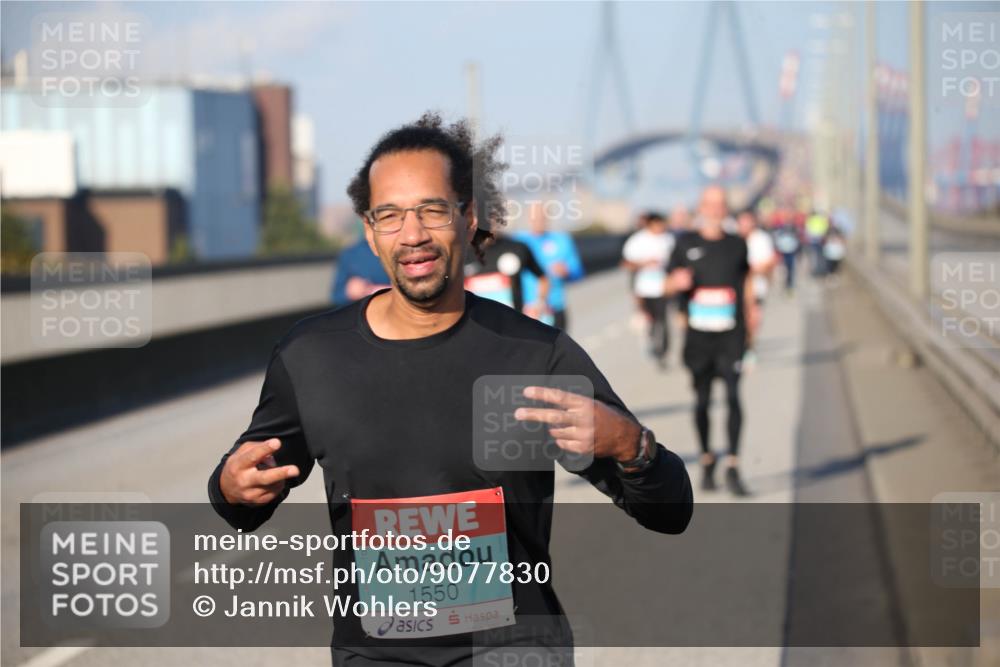 03.10.2025 - Köhlbrandbrückenlauf Jannik Wohlers http://msf.ph/oto/9077830 03.10.2025 09:44:50 Position 3 1550 meine-sportfotos.de