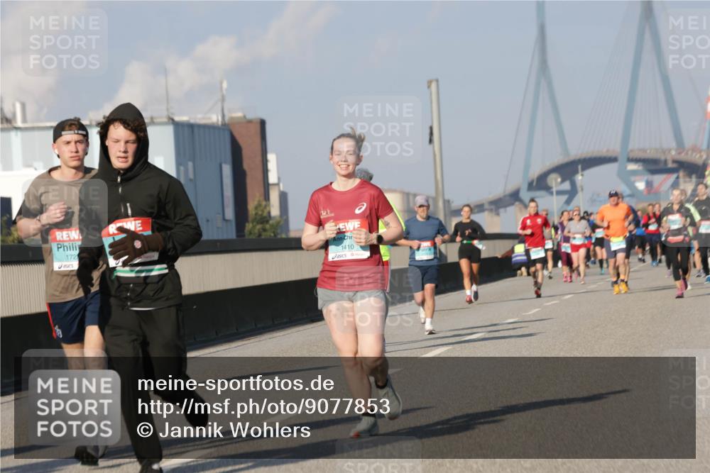 03.10.2025 - Köhlbrandbrückenlauf Jannik Wohlers http://msf.ph/oto/9077853 03.10.2025 09:52:40 Position 3 172, 1410 meine-sportfotos.de
