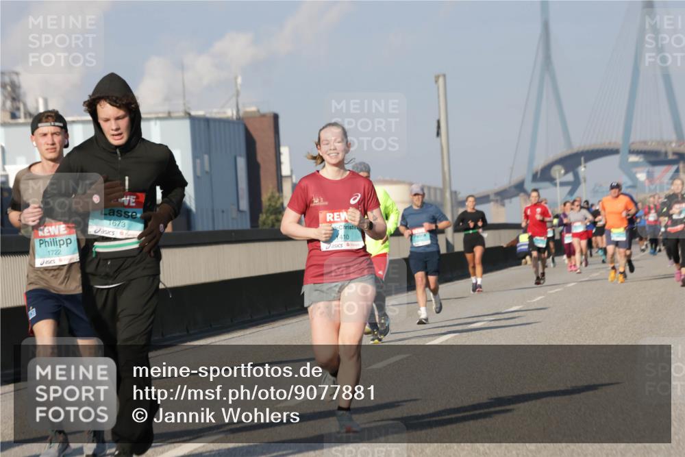 03.10.2025 - Köhlbrandbrückenlauf Jannik Wohlers http://msf.ph/oto/9077881 03.10.2025 09:52:40 Position 3 1722, 1673, 1410 meine-sportfotos.de