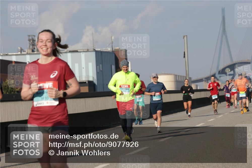 03.10.2025 - Köhlbrandbrückenlauf Jannik Wohlers http://msf.ph/oto/9077926 03.10.2025 09:52:43 Position 3 1410, 1451 meine-sportfotos.de