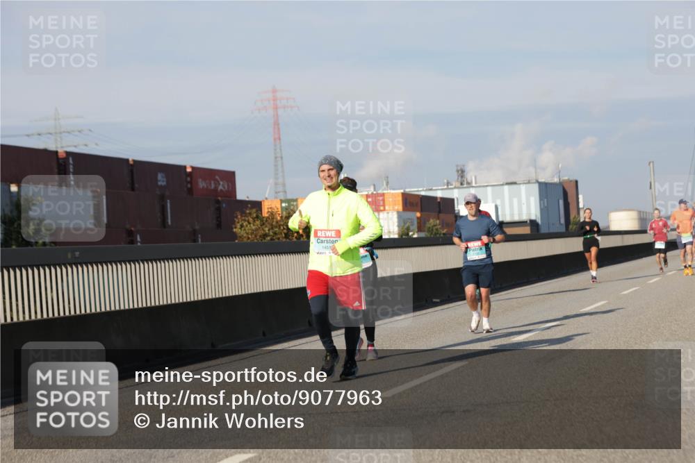 03.10.2025 - Köhlbrandbrückenlauf Jannik Wohlers http://msf.ph/oto/9077963 03.10.2025 09:52:48 Position 3 10800, 1451 meine-sportfotos.de