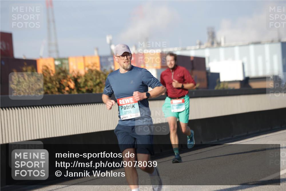 03.10.2025 - Köhlbrandbrückenlauf Jannik Wohlers http://msf.ph/oto/9078039 03.10.2025 09:52:50 Position 3 2733 meine-sportfotos.de