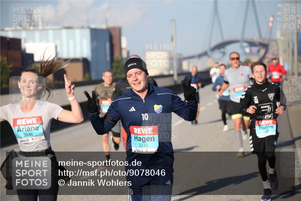 03.10.2025 - Köhlbrandbrückenlauf Jannik Wohlers http://msf.ph/oto/9078046 03.10.2025 09:45:09 Position 3 3246, 10, 3243 meine-sportfotos.de