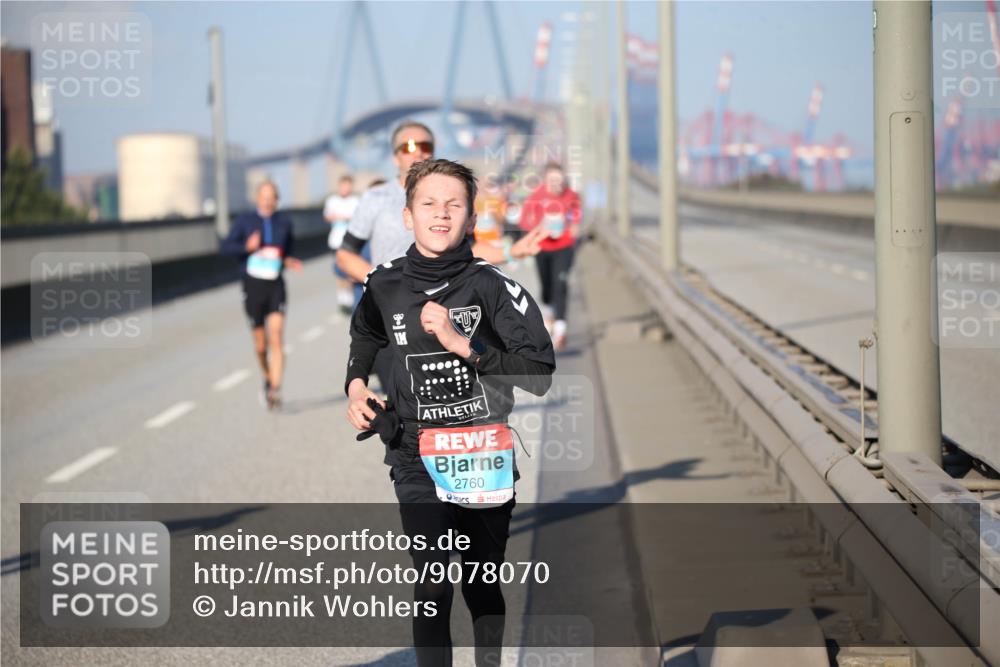 03.10.2025 - Köhlbrandbrückenlauf Jannik Wohlers http://msf.ph/oto/9078070 03.10.2025 09:45:10 Position 3 2760 meine-sportfotos.de