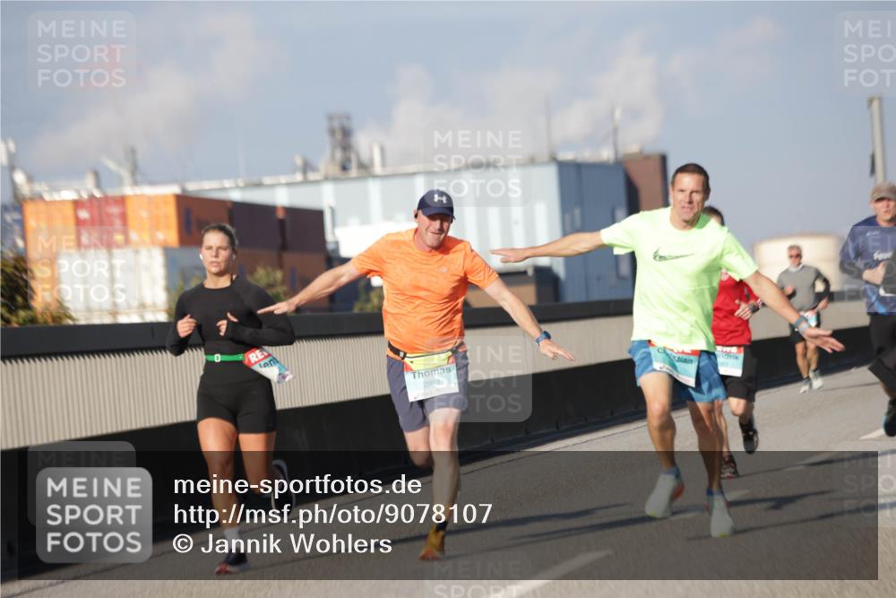 03.10.2025 - Köhlbrandbrückenlauf Jannik Wohlers http://msf.ph/oto/9078107 03.10.2025 09:52:53 Position 3 2983 meine-sportfotos.de
