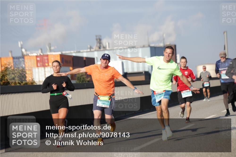 03.10.2025 - Köhlbrandbrückenlauf Jannik Wohlers http://msf.ph/oto/9078143 03.10.2025 09:52:53 Position 3 2983 meine-sportfotos.de