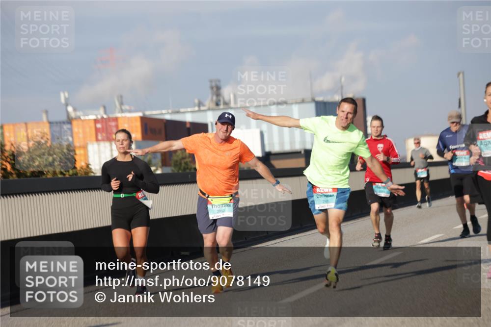 03.10.2025 - Köhlbrandbrückenlauf Jannik Wohlers http://msf.ph/oto/9078149 03.10.2025 09:52:53 Position 3 2983 meine-sportfotos.de