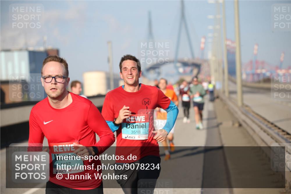 03.10.2025 - Köhlbrandbrückenlauf Jannik Wohlers http://msf.ph/oto/9078234 03.10.2025 09:45:20 Position 3 1107, 3518 meine-sportfotos.de