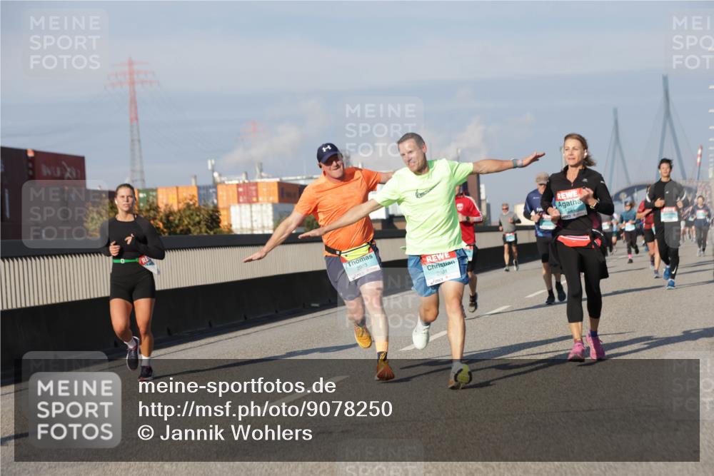 03.10.2025 - Köhlbrandbrückenlauf Jannik Wohlers http://msf.ph/oto/9078250 03.10.2025 09:52:55 Position 3 2983, 2981 meine-sportfotos.de