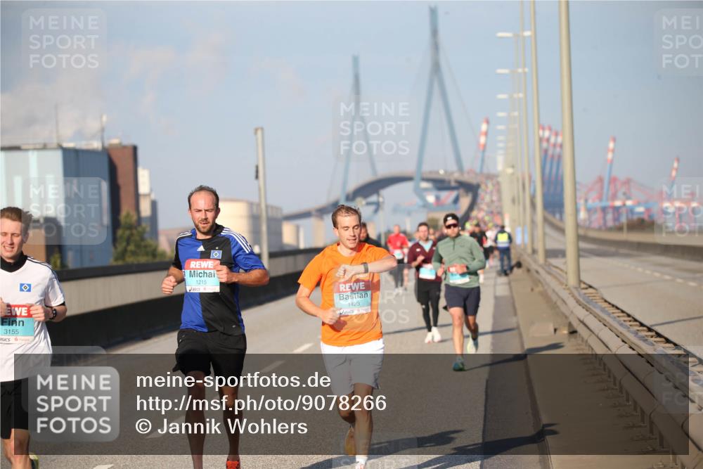 03.10.2025 - Köhlbrandbrückenlauf Jannik Wohlers http://msf.ph/oto/9078266 03.10.2025 09:45:22 Position 3 3155, 1215, 1423 meine-sportfotos.de