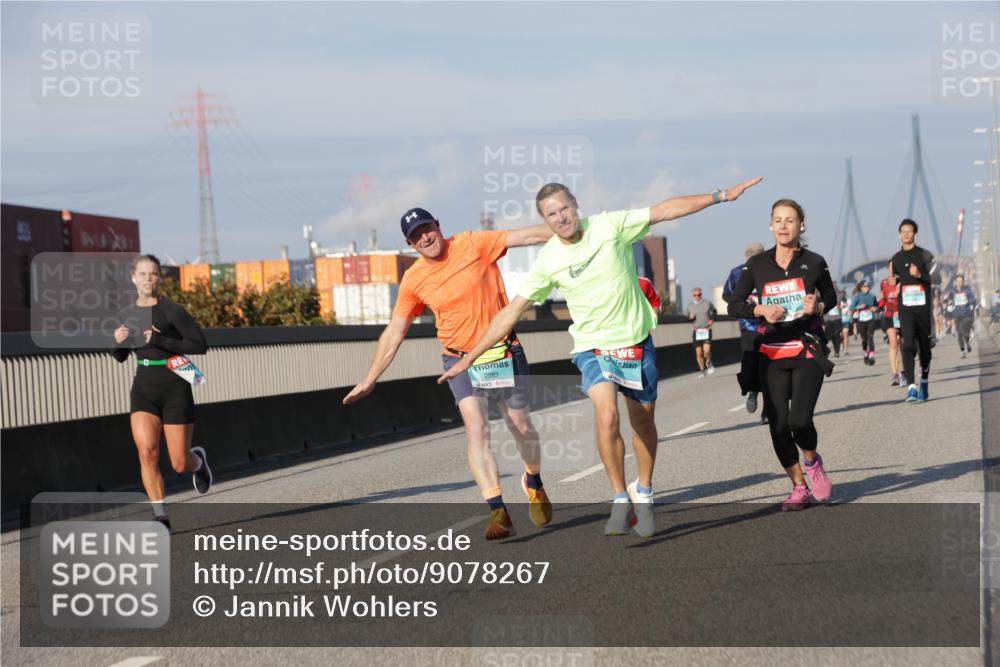 03.10.2025 - Köhlbrandbrückenlauf Jannik Wohlers http://msf.ph/oto/9078267 03.10.2025 09:52:55 Position 3 2983 meine-sportfotos.de