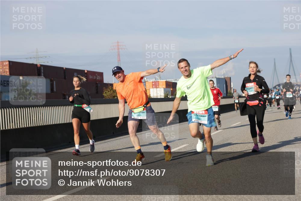 03.10.2025 - Köhlbrandbrückenlauf Jannik Wohlers http://msf.ph/oto/9078307 03.10.2025 09:52:55 Position 3 2983, 2981 meine-sportfotos.de