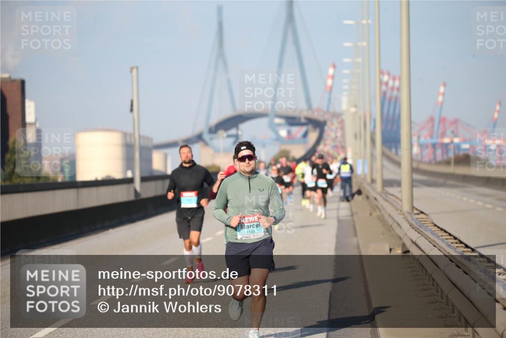 03.10.2025 - Köhlbrandbrückenlauf Jannik Wohlers http://msf.ph/oto/9078311 03.10.2025 09:45:25 Position 3 1143 meine-sportfotos.de