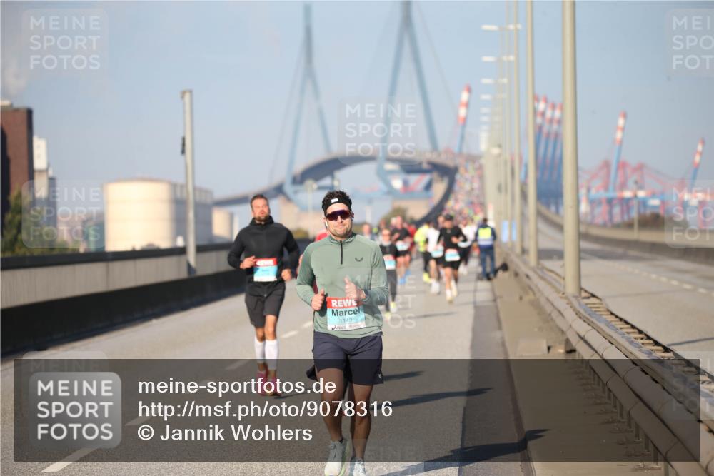 03.10.2025 - Köhlbrandbrückenlauf Jannik Wohlers http://msf.ph/oto/9078316 03.10.2025 09:45:25 Position 3 1143 meine-sportfotos.de