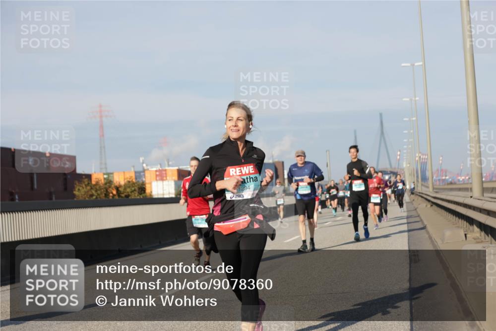 03.10.2025 - Köhlbrandbrückenlauf Jannik Wohlers http://msf.ph/oto/9078360 03.10.2025 09:52:57 Position 3 1294 meine-sportfotos.de