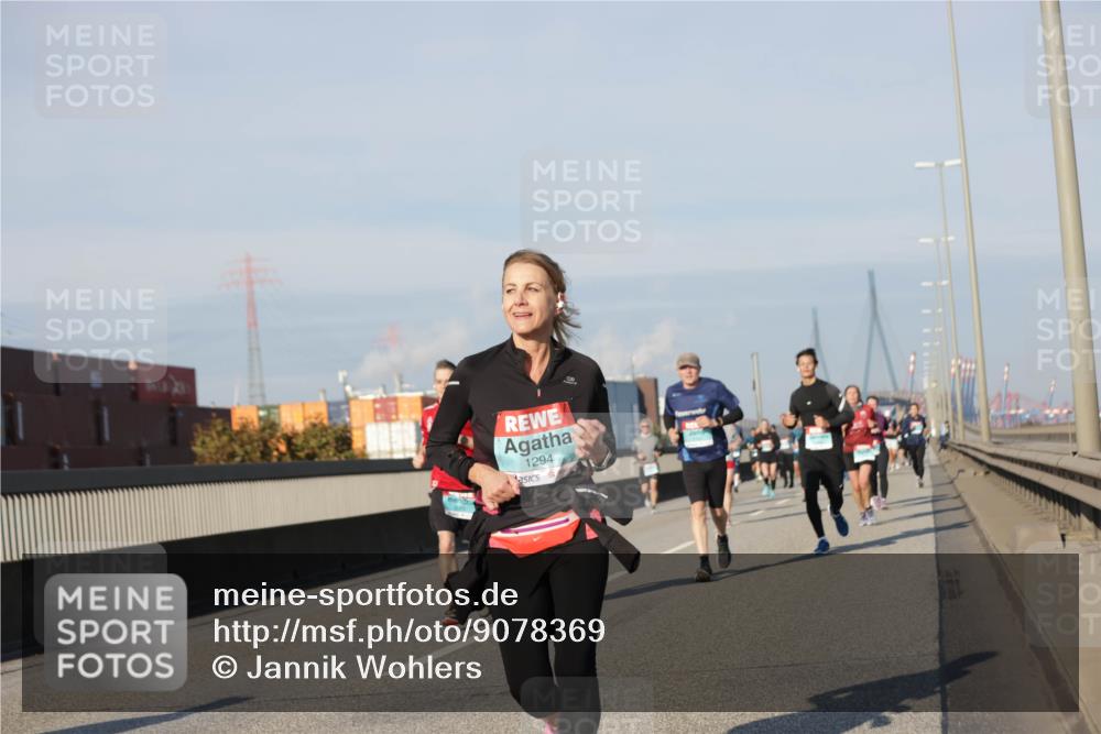 03.10.2025 - Köhlbrandbrückenlauf Jannik Wohlers http://msf.ph/oto/9078369 03.10.2025 09:52:57 Position 3 1294 meine-sportfotos.de