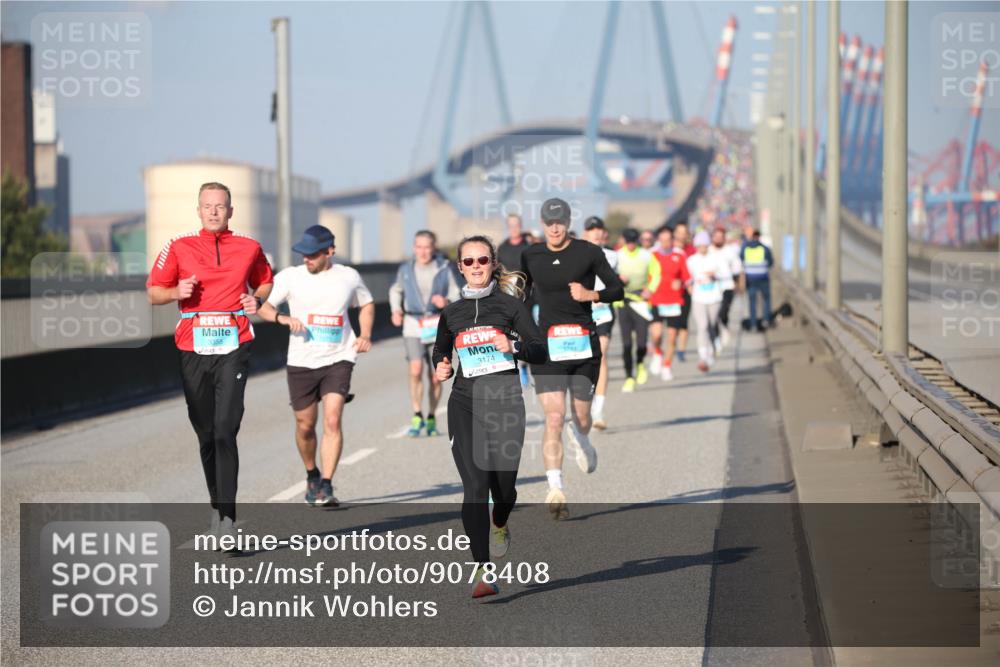 03.10.2025 - Köhlbrandbrückenlauf Jannik Wohlers http://msf.ph/oto/9078408 03.10.2025 09:45:36 Position 3 3358, 3174 meine-sportfotos.de