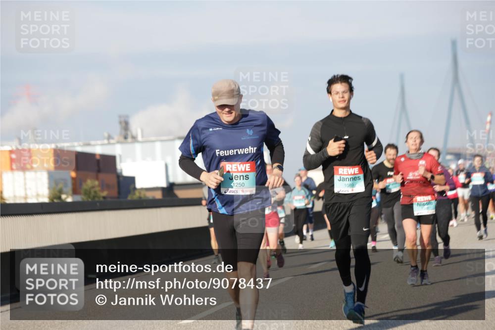 03.10.2025 - Köhlbrandbrückenlauf Jannik Wohlers http://msf.ph/oto/9078437 03.10.2025 09:52:59 Position 3 1250, 1089 meine-sportfotos.de