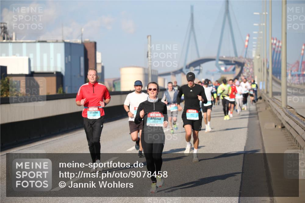 03.10.2025 - Köhlbrandbrückenlauf Jannik Wohlers http://msf.ph/oto/9078458 03.10.2025 09:45:38 Position 3 3174 meine-sportfotos.de