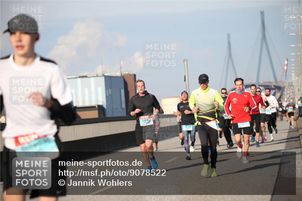 03.10.2025 - Köhlbrandbrückenlauf Jannik Wohlers http://msf.ph/oto/9078522 03.10.2025 09:45:48 Position 3  meine-sportfotos.de
